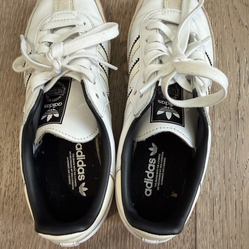 adidas sambas with Gum Sole - Picture 2 of 7